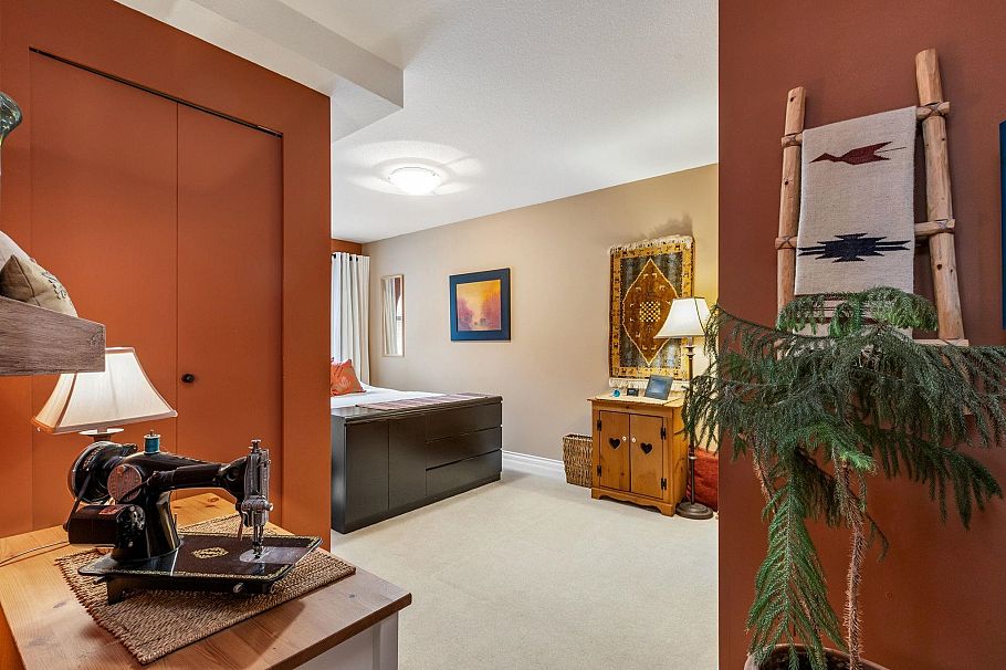 3491 St. Georges Avenue North Vancouver, BC - 27