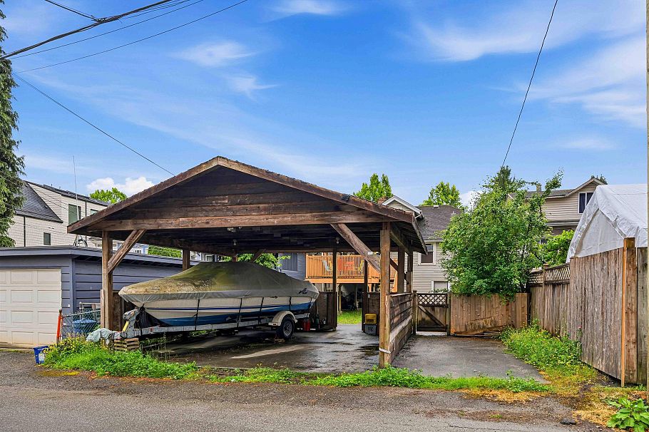 423 E 37th Avenue Vancouver, BC - 26