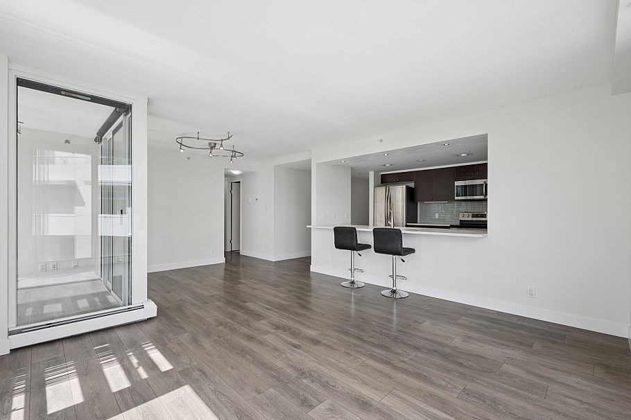 501 1228 Marinaside Crescent Vancouver, BC - 10