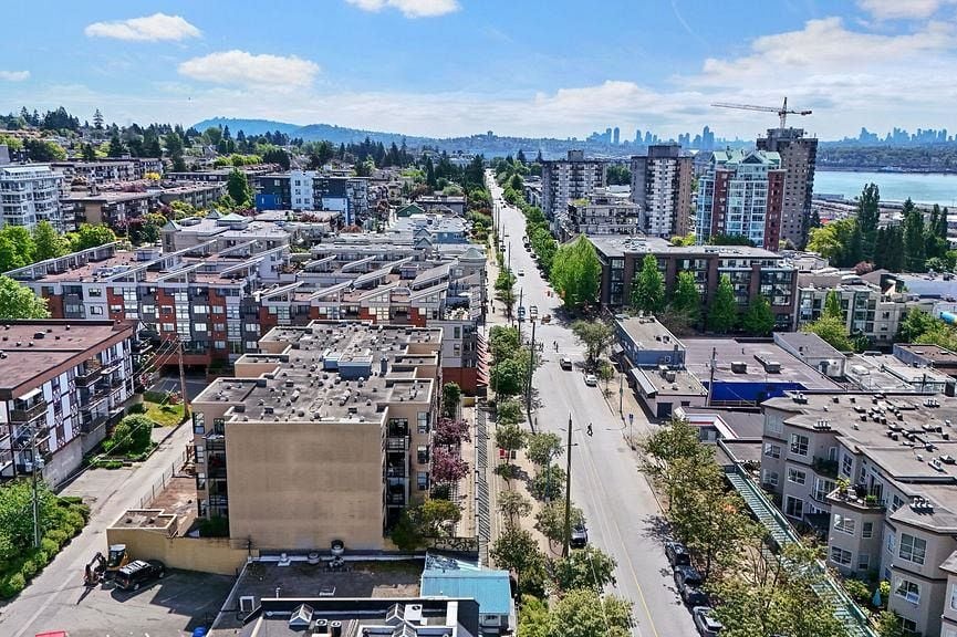 306 124 W 3rd Street North Vancouver, BC - 32