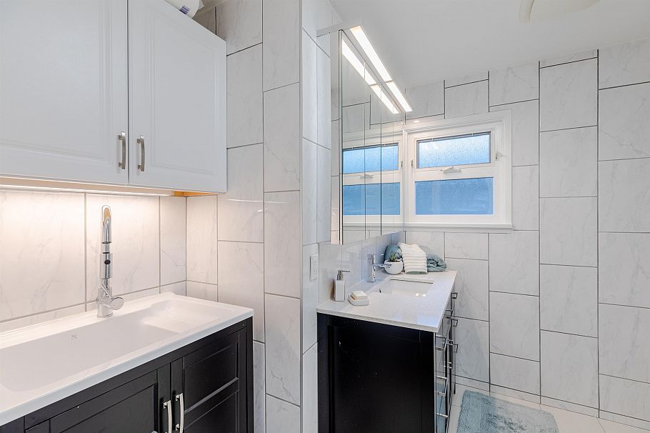 2951 Venables Street Vancouver, BC - 17
