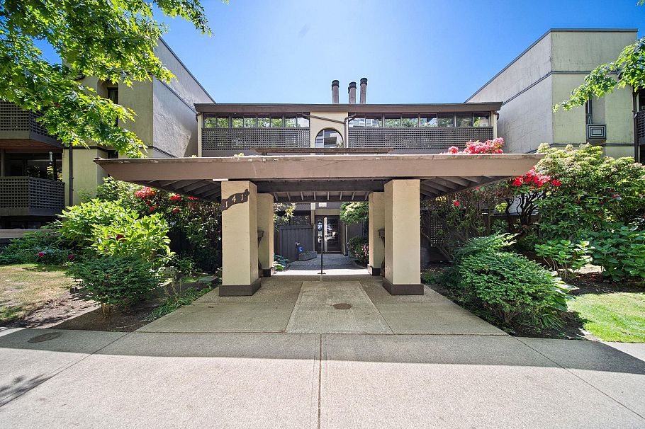 304 141 W 13th Street North Vancouver, BC - 21
