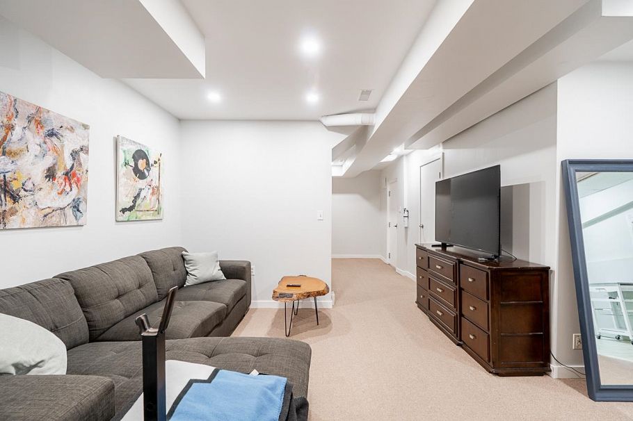 11 3350 Rosemont Drive Vancouver, BC - 25