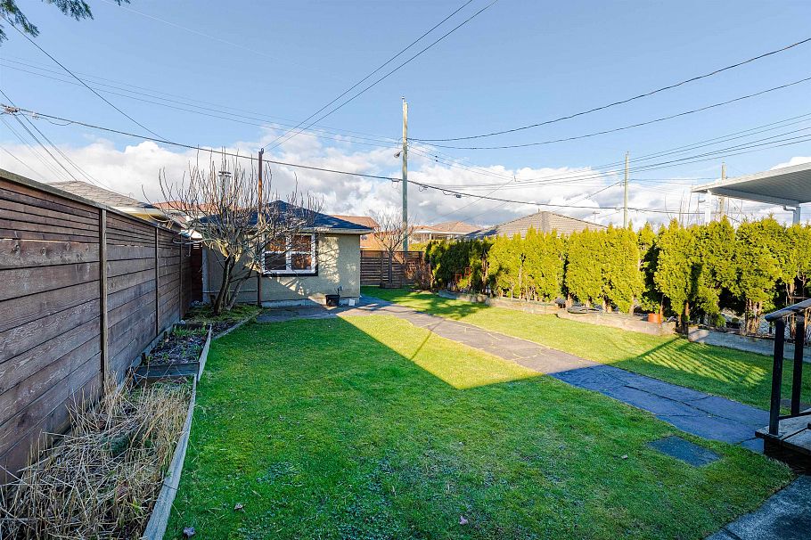 2951 Venables Street Vancouver, BC - 24