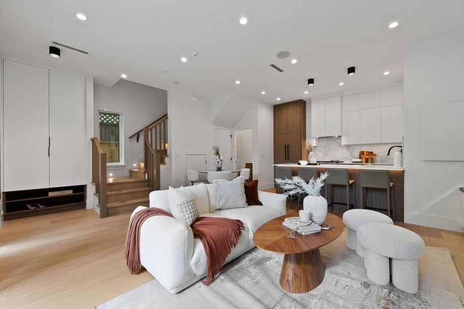 1 6318 Sophia Street Vancouver, BC - 7