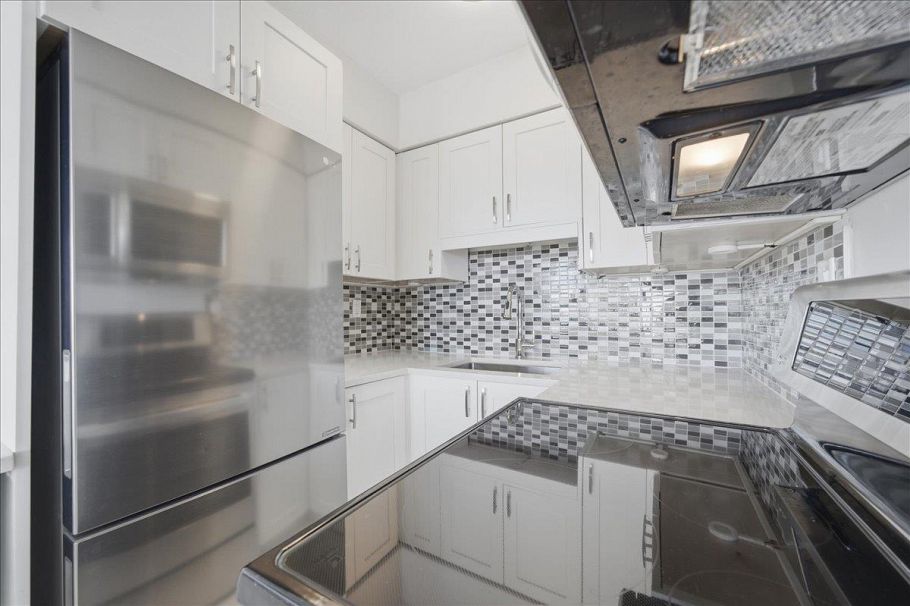 802 1251 Cardero Street Vancouver, BC - 11