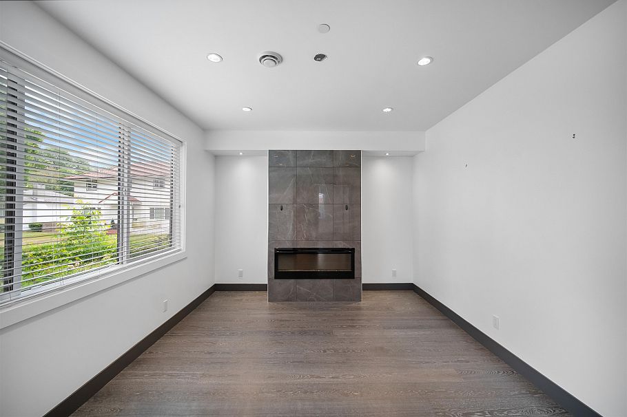 7493 Gatineau Place Vancouver, BC - 3