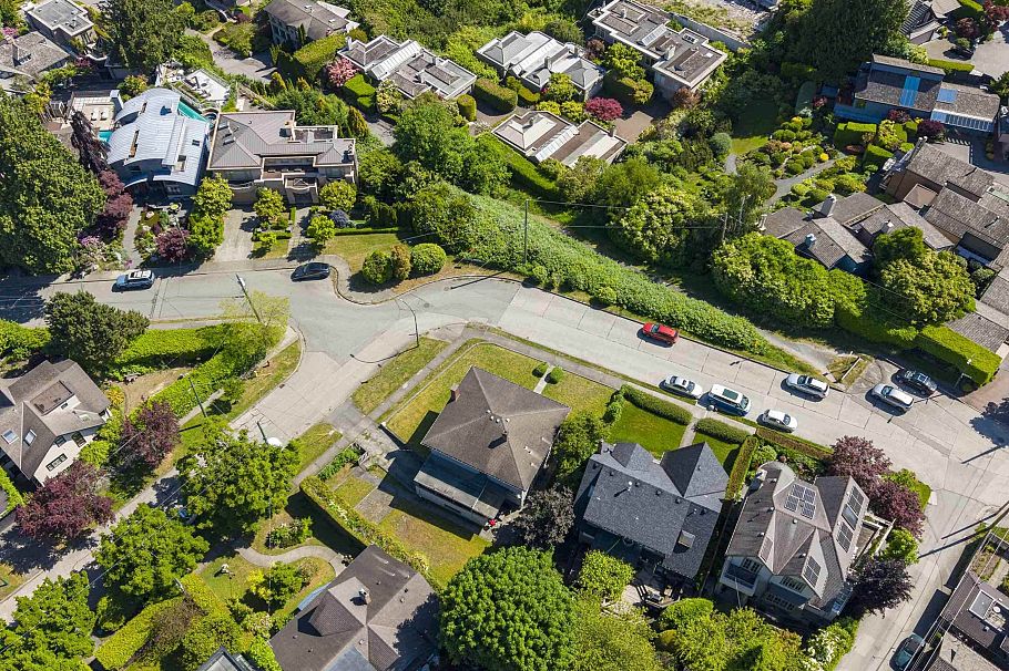 4514 Bellevue Drive Vancouver, BC - 33