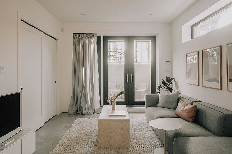2913 Trinity Street Vancouver, BC - 30