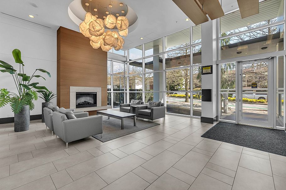 802 158 W 13th Street North Vancouver, BC - 35