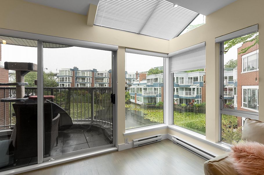 1596 Island Park Walk Vancouver, BC - 10