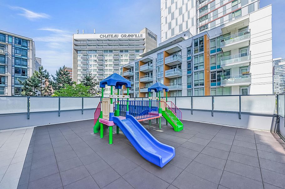 2206 1199 Seymour Street Vancouver, BC - 36