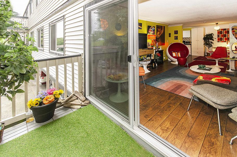 215 780 Premier Street North Vancouver, BC - 23