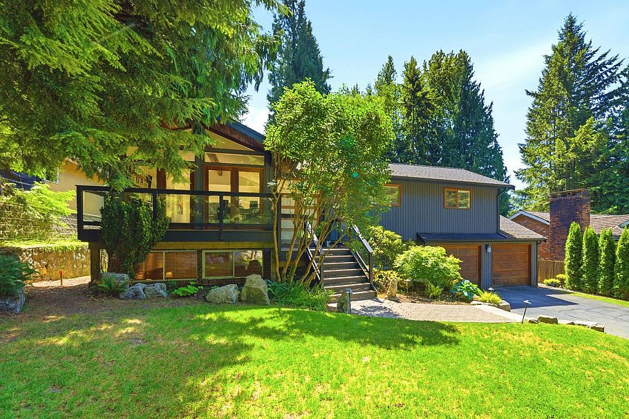 5222 Sarita Avenue North Vancouver, BC - 38