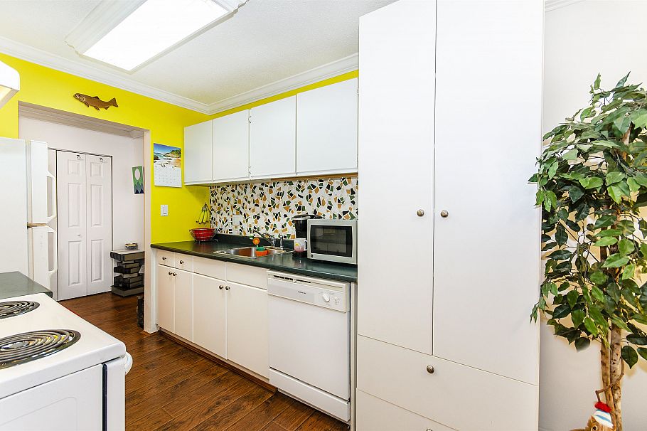 215 780 Premier Street North Vancouver, BC - 6