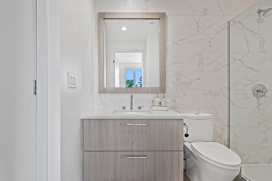 306 707 E 3rd Street North Vancouver, BC - 25