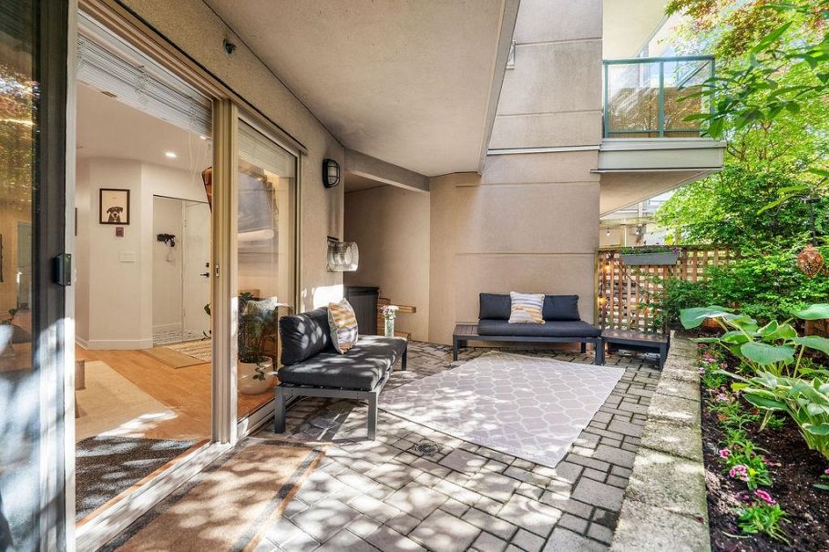 C2 332 Lonsdale Avenue North Vancouver, BC - 23