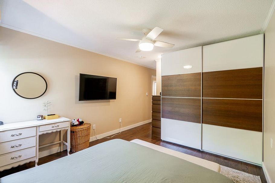 11 3350 Rosemont Drive Vancouver, BC - 16