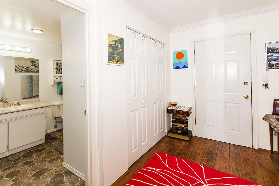 215 780 Premier Street North Vancouver, BC - 3