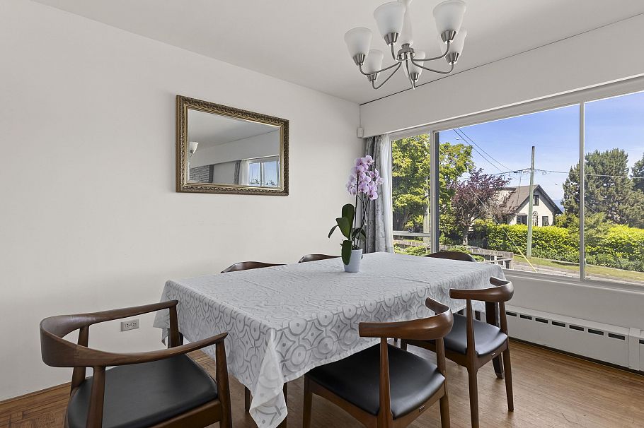 4514 Bellevue Drive Vancouver, BC - 19