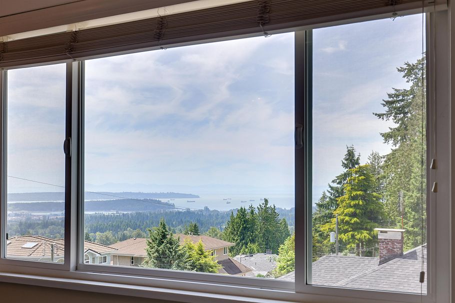 3821 Lonsdale Avenue North Vancouver, BC - 19