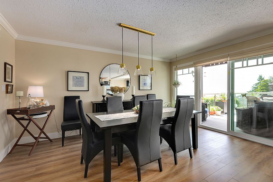 3821 Lonsdale Avenue North Vancouver, BC - 10