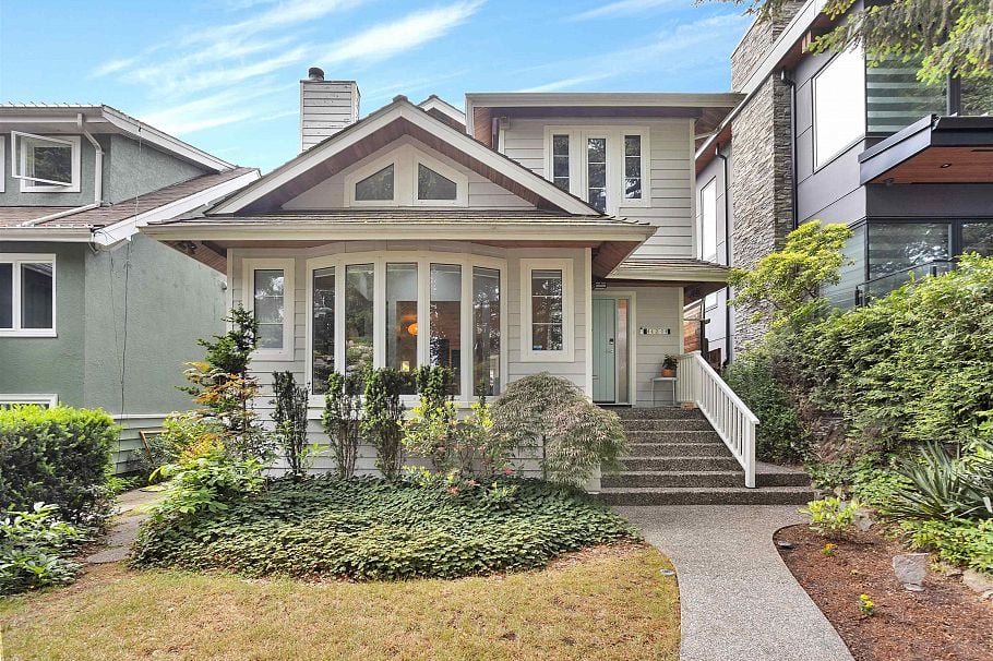 420 W 17th Avenue Vancouver, BC - 1