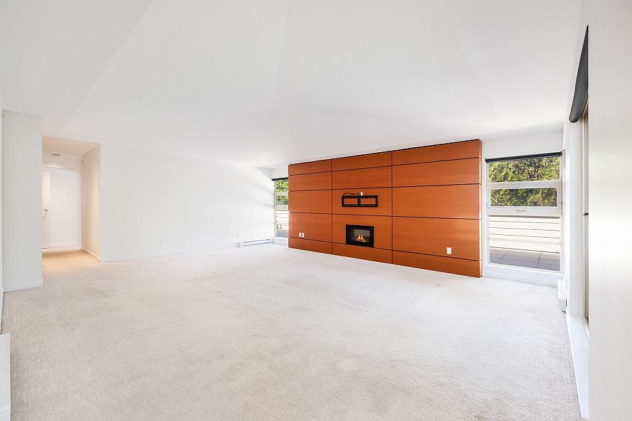 PH2 2832 Capilano Road North Vancouver, BC - 7