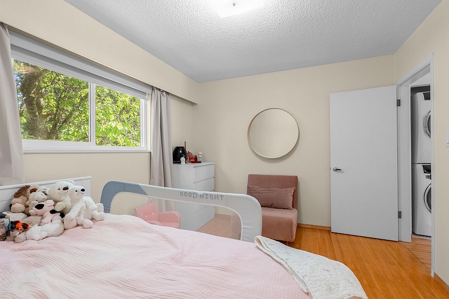 646 E Windsor Road North Vancouver, BC - 13