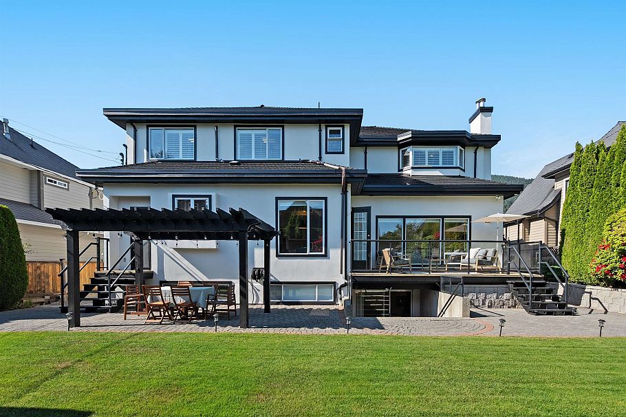 917 Wavertree Road North Vancouver, BC - 39