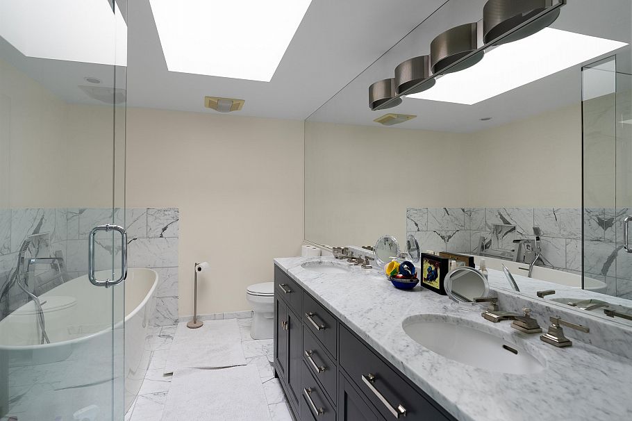 1596 Island Park Walk Vancouver, BC - 13
