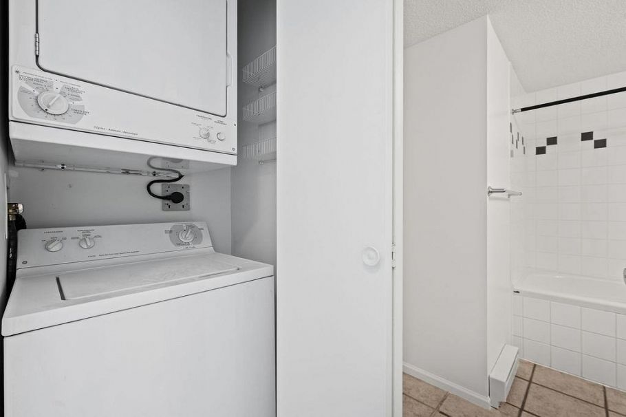 306 124 W 3rd Street North Vancouver, BC - 24