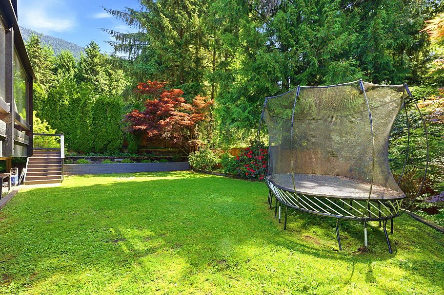 5222 Sarita Avenue North Vancouver, BC - 35