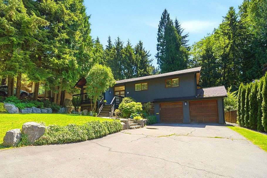 5222 Sarita Avenue North Vancouver, BC - 37