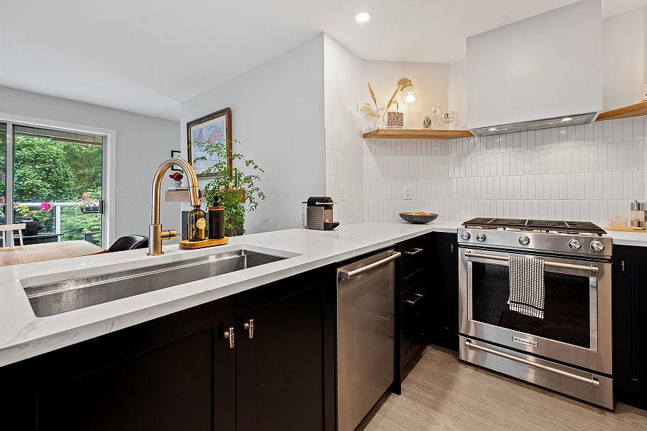 3381 Flagstaff Place Vancouver, BC - 14