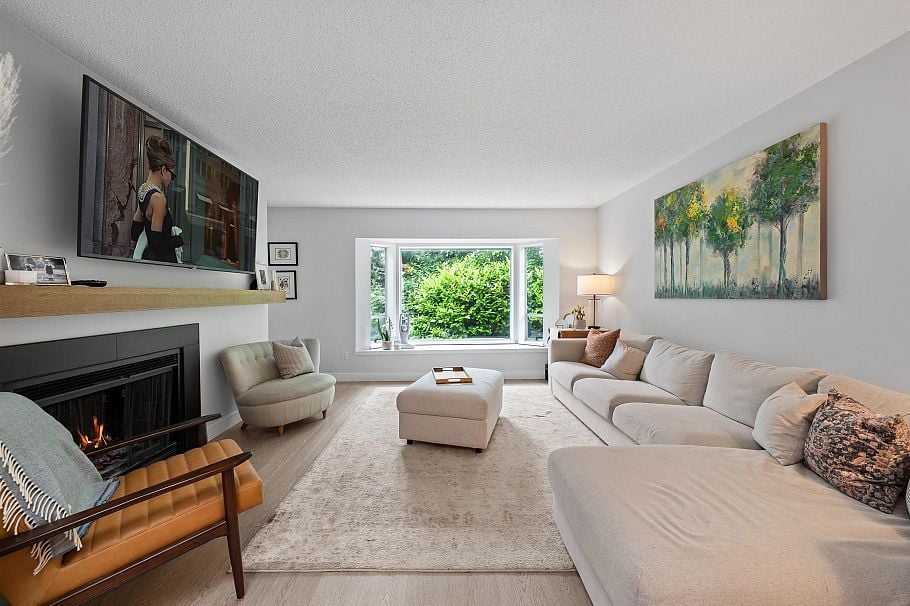 3381 Flagstaff Place Vancouver, BC - 3
