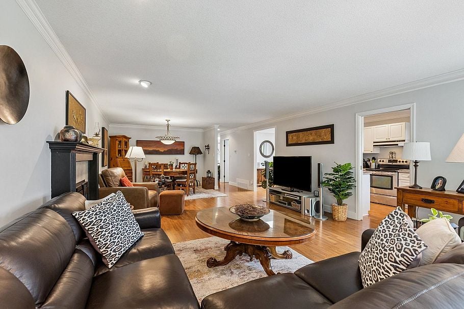 3491 St. Georges Avenue North Vancouver, BC - 14