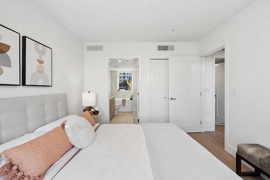 222 578 W 24 Avenue Vancouver, BC - 24
