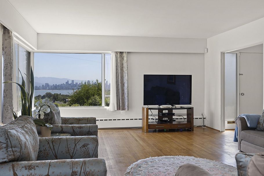 4514 Bellevue Drive Vancouver, BC - 15