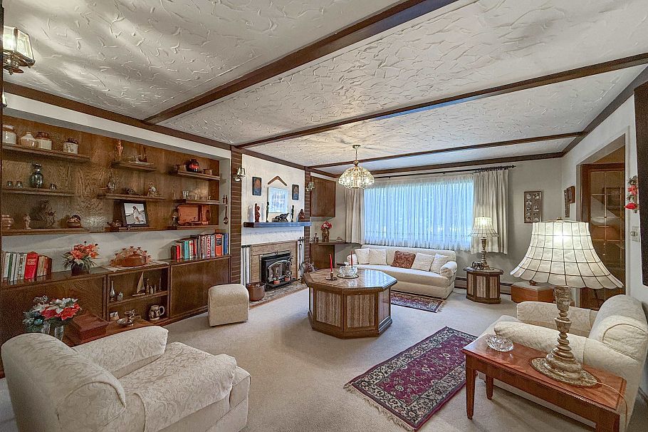 6816 Ontario Street Vancouver, BC - 3