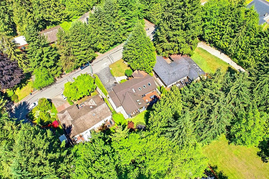 5222 Sarita Avenue North Vancouver, BC - 36