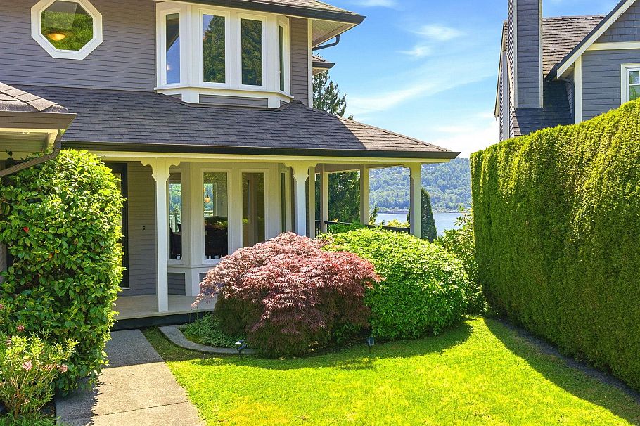 4015 Cummins Place North Vancouver, BC - 2