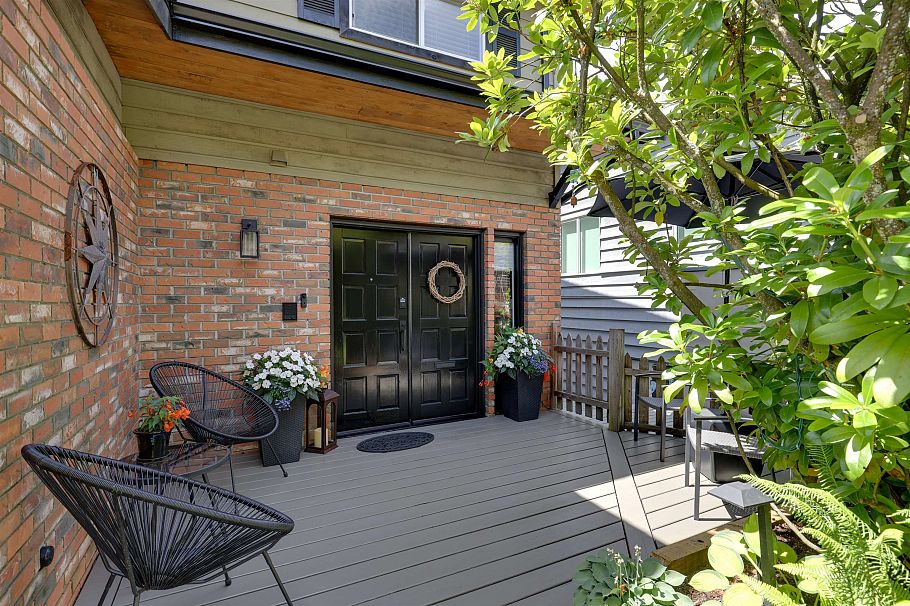 3821 Lonsdale Avenue North Vancouver, BC - 32