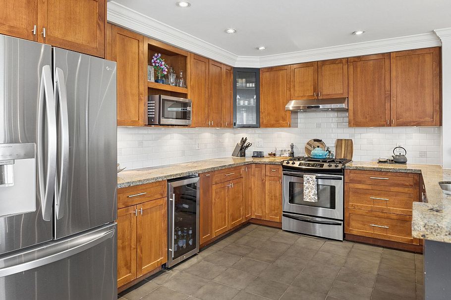 1225 Adderley Street North Vancouver, BC - 7