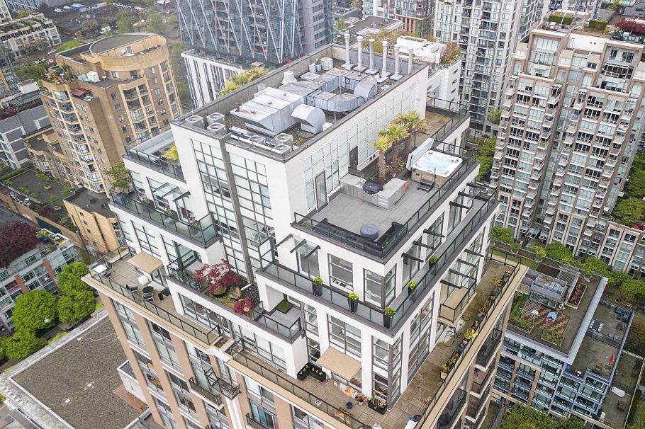 2602 1055 Homer Street Vancouver, BC - 1