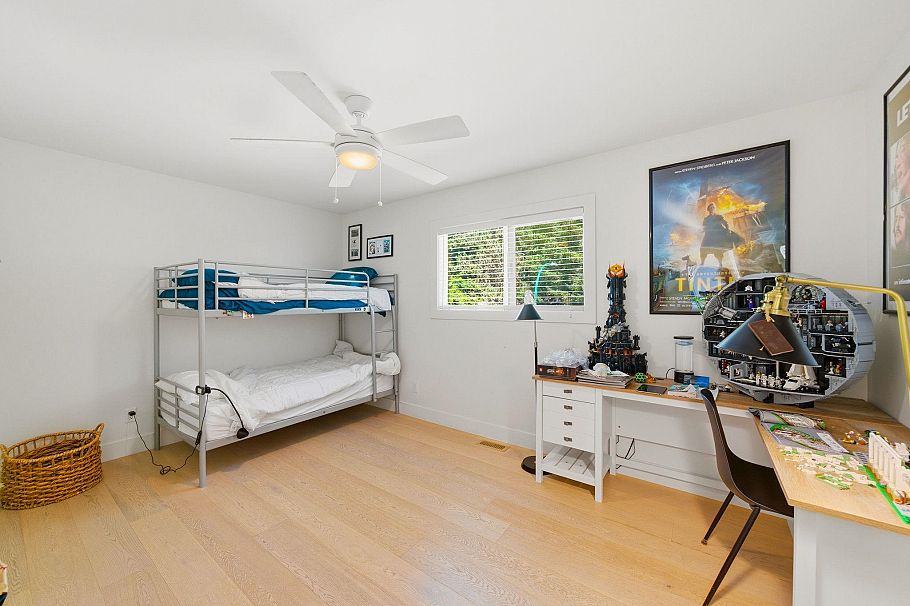 5222 Sarita Avenue North Vancouver, BC - 16