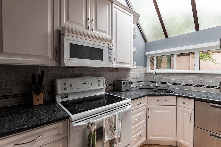 7 2485 Cornwall Avenue Vancouver, BC - 6