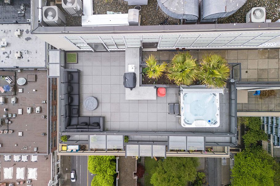 2602 1055 Homer Street Vancouver, BC - 3