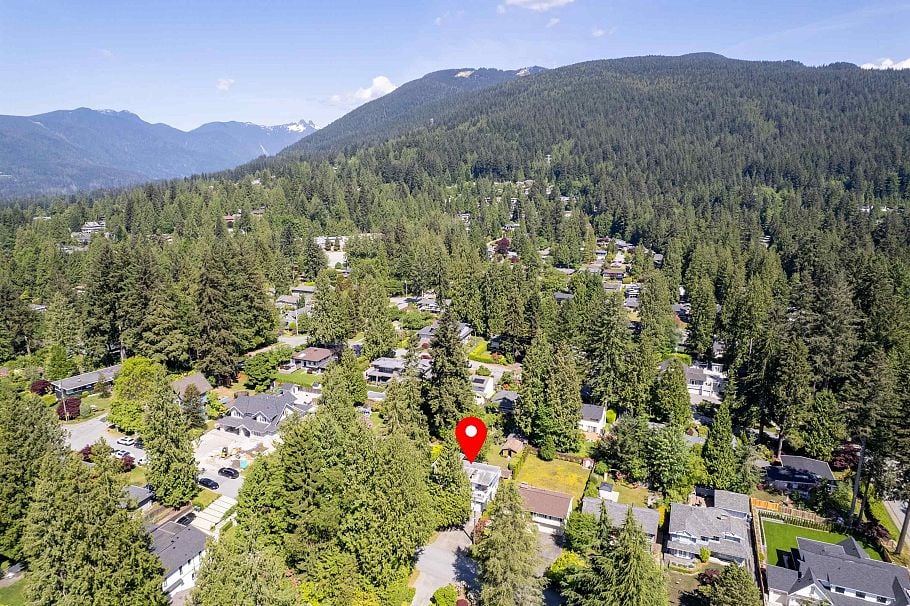646 E Windsor Road North Vancouver, BC - 37