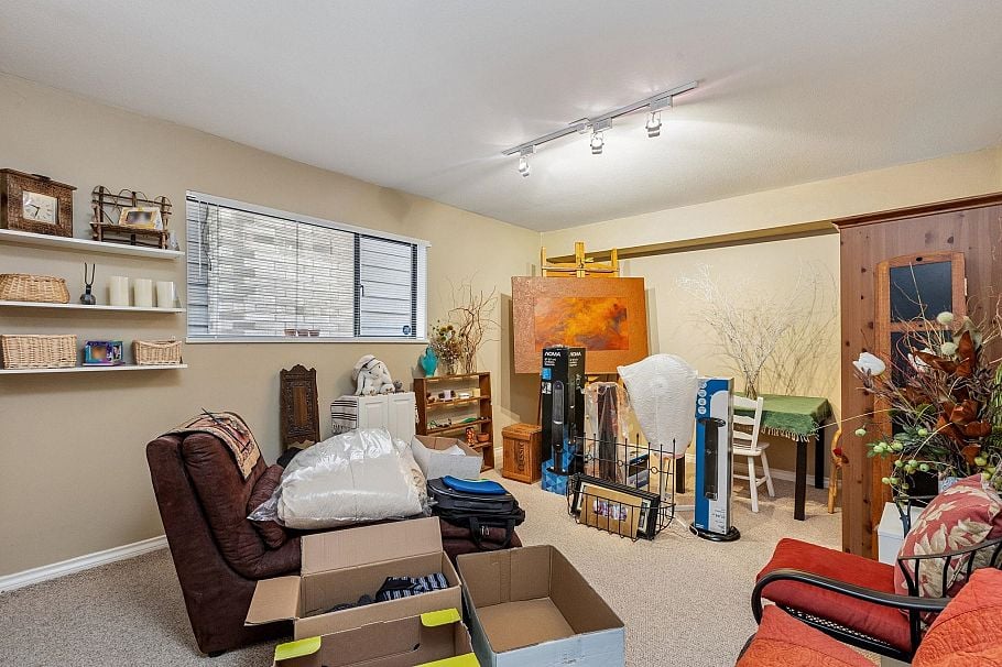 3491 St. Georges Avenue North Vancouver, BC - 26